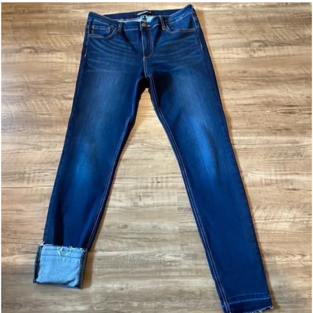 NWOT Prosperity Jeans Dark Wash Raw Hem 33